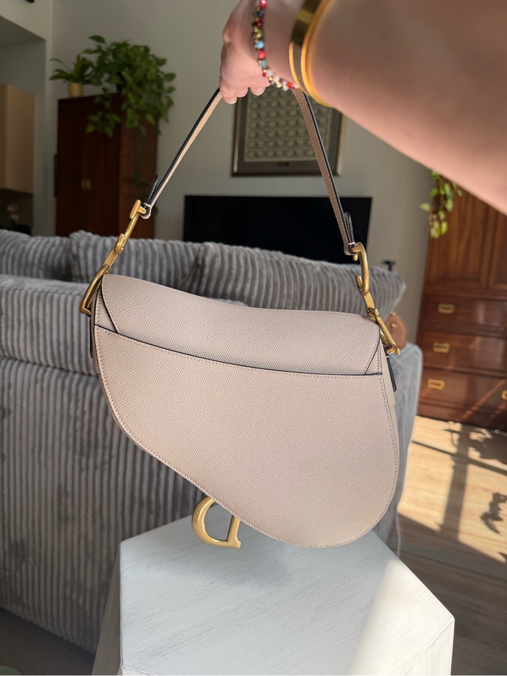 Dior Saddle Bag in Beige Calfskin Leather - Picture 2 of 14